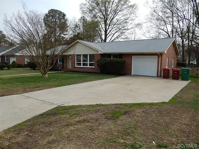 114 Norwood Dr photo 1