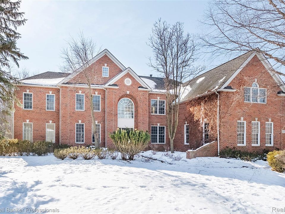 1st image of 26361 Glenwood Dr
