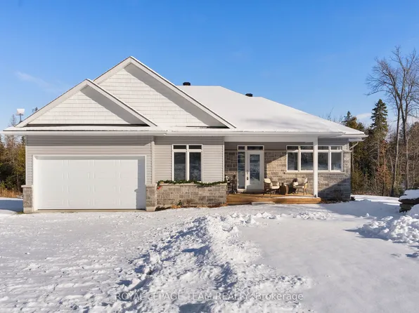 44 Morning Flight Ct, Greater Madawaska, ON K0J 1H0