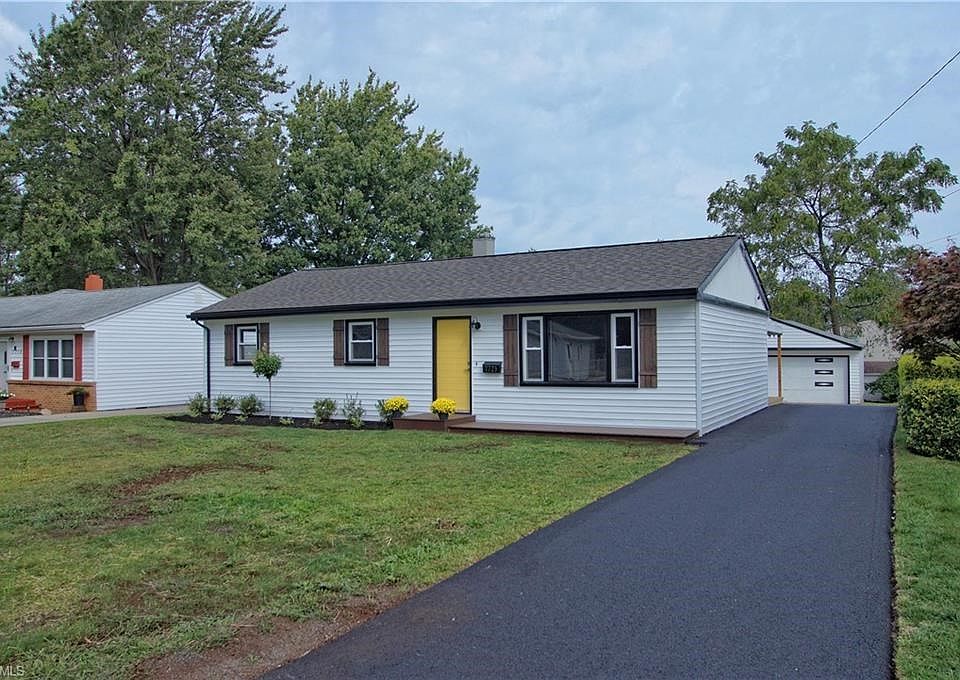 1st image of 7725 Goldenrod Dr