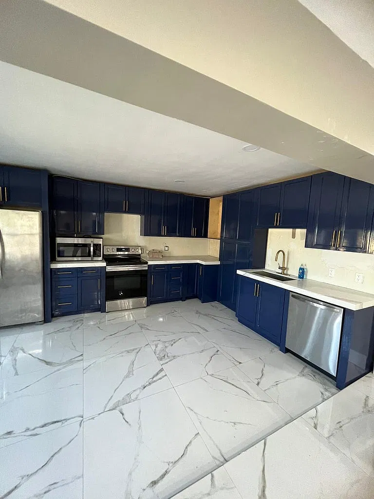 4 bed, 2468 sqft, $4,500 — Photo 1