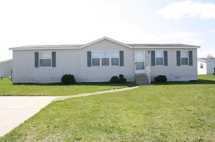 1st image of 476 Buckthorn Ct
