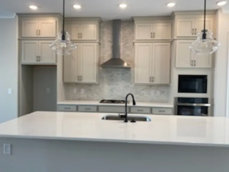 840 Kenway Ave — Photo 3