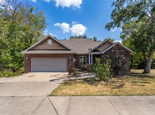 3006 Cortney Cir, Siloam Springs, AR 72761