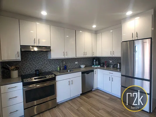 Rented by Realty 2000 Corp | media 25