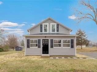 27 Tomlinson Rd, Seymour, CT 06483