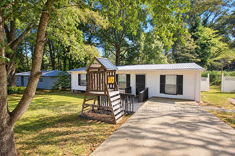 205 Tucker Ave