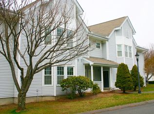 8 Woodhill Rd, Milford, CT 06461