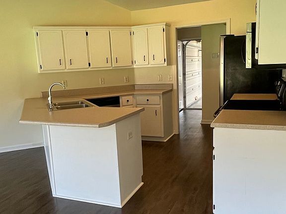 4th image of 115 Kathy Rd