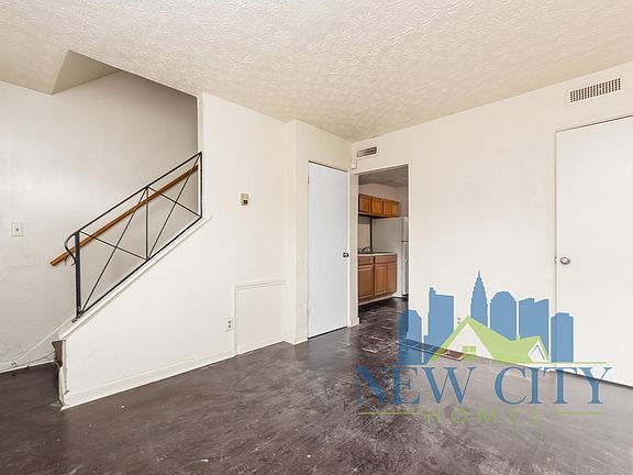 4th image of 437 S Glenwood Ave