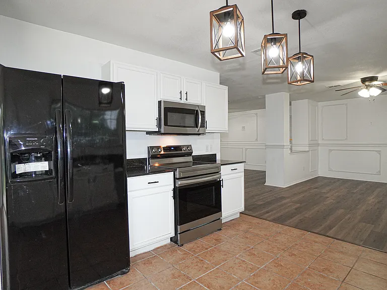 4006 Collin Ct — Photo 9