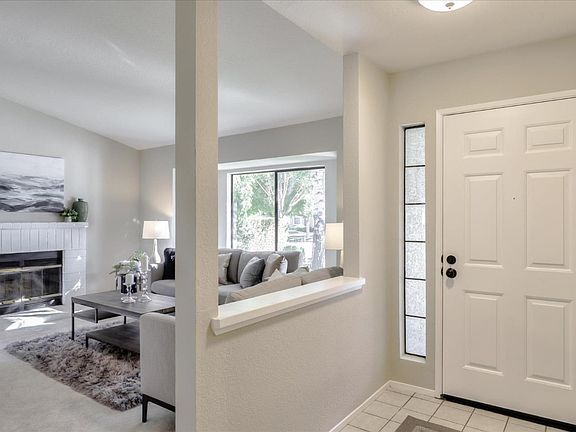 2nd image of 9243 Solana Dr