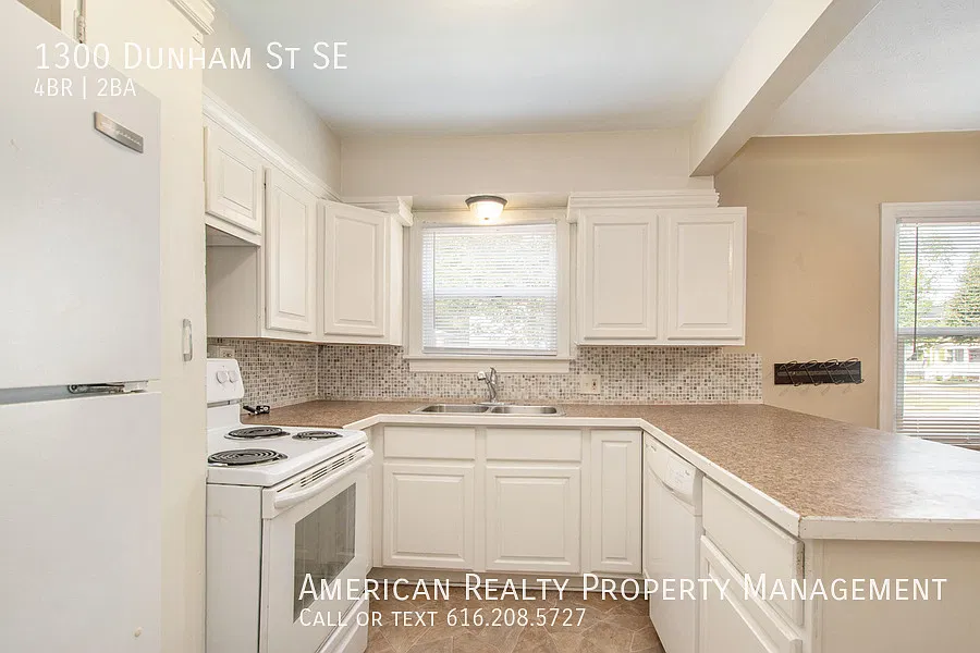 4 bed, 2400 sqft, $2,000 — Photo 3
