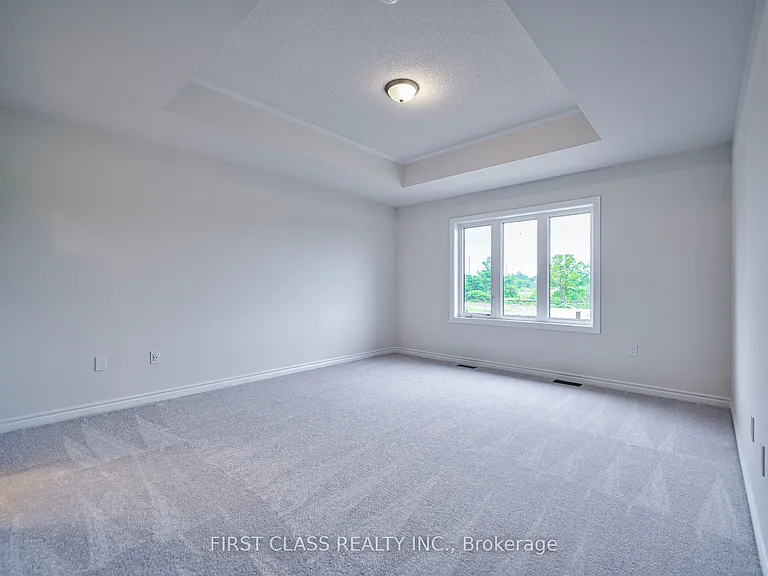 61 Kenneth Rogers Cres — Photo 35