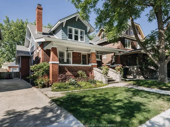 157 McEwan Ave, Windsor, ON N9B 2E3