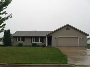2789 Riveridge Ln, Green Bay, WI 54313