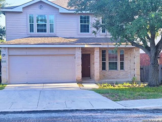 2438 Encino Cedros