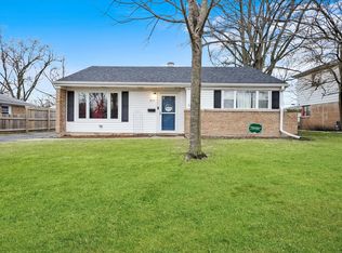 275 Mohawk St, Park Forest, IL 60466
