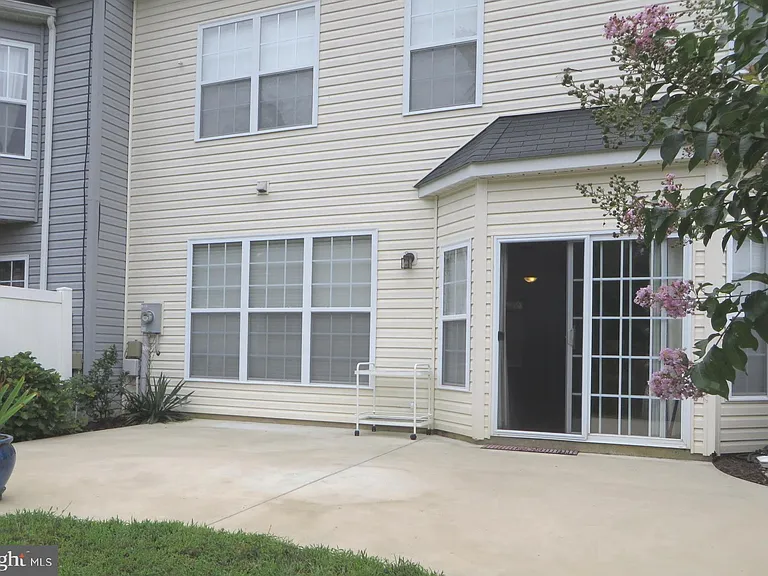 23431 Dahlia Cir — Photo 15