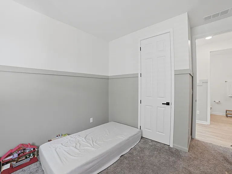121 Timber Crest Trl — Photo 16