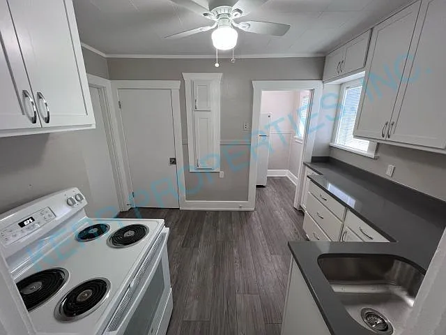 Charming 2-Bed Home in Portland's Heart with Cozy 768 Sq Ft Layout! — Photo 4