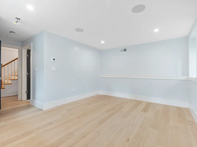 10 Hallet St #1 — Photo 21