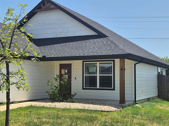 3rd image of 900 Tesslynn Ave