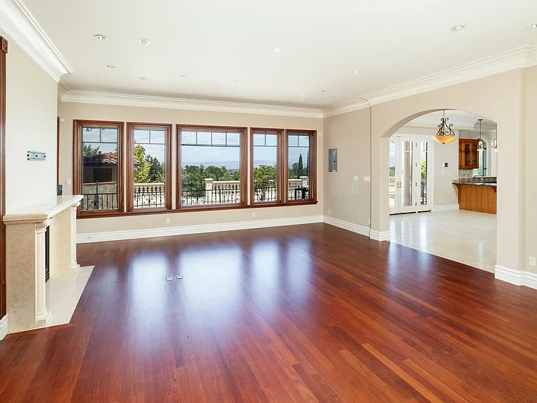 26200 Elena Rd — Photo 7