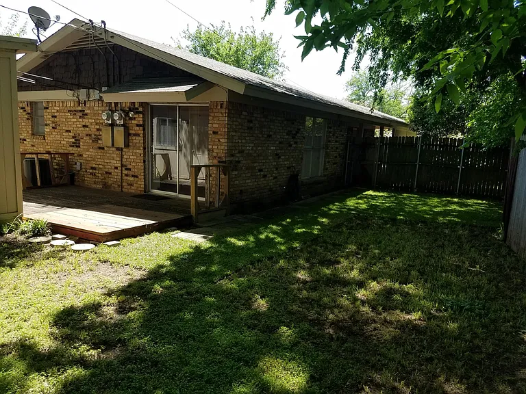5928 Locke Ave #B — Photo 19