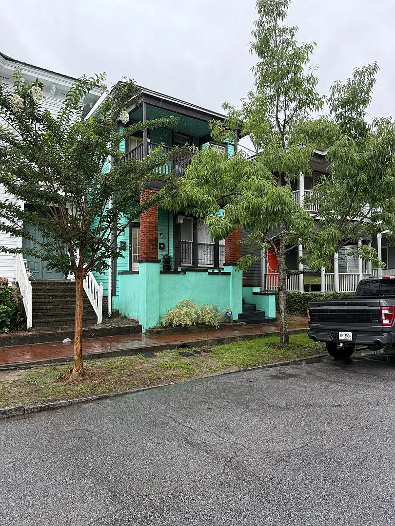 311 E Duffy St — Photo 1