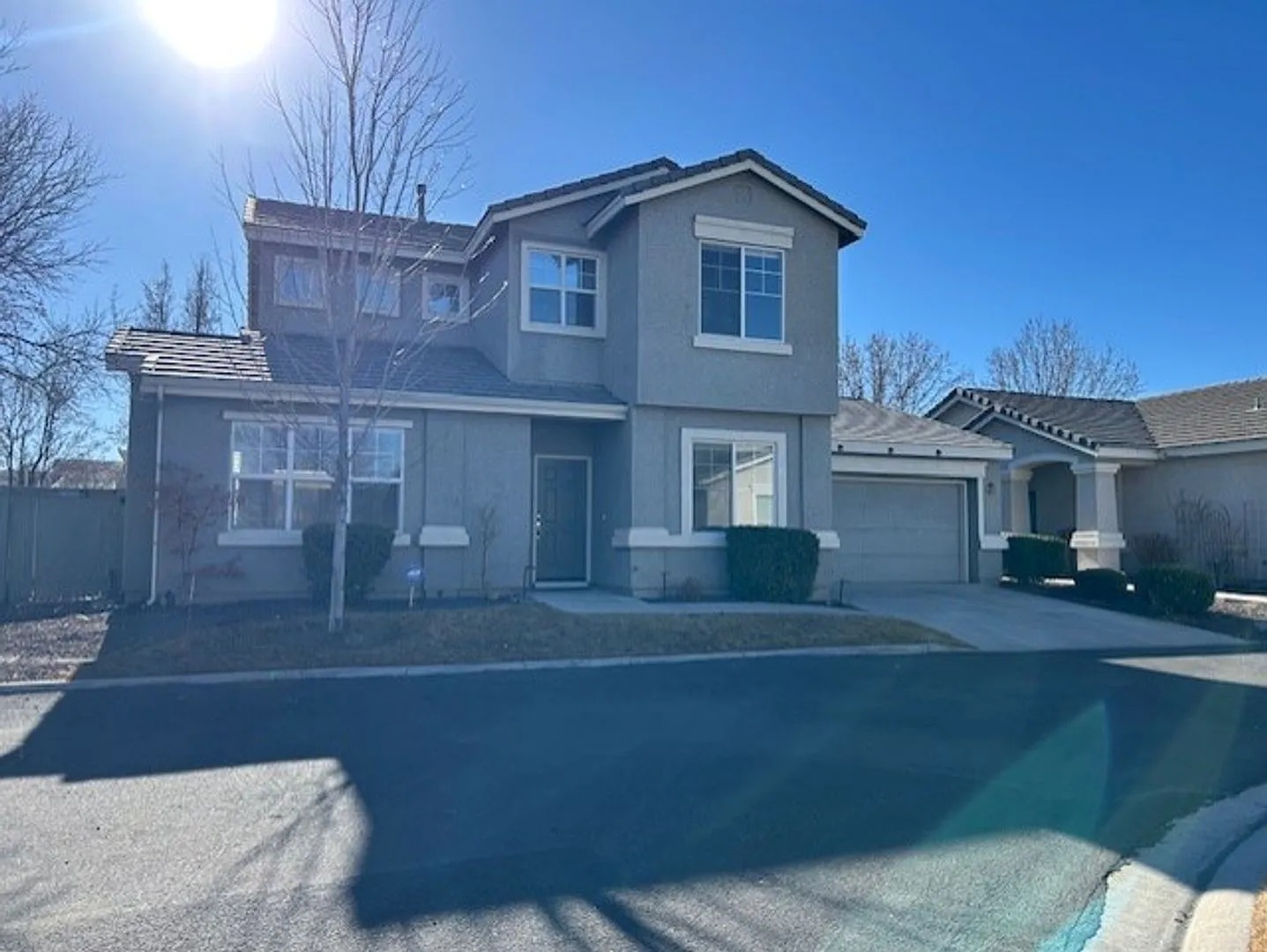 1684 Iron Mountain / 3 Bedroom House with an Office — Photo 1