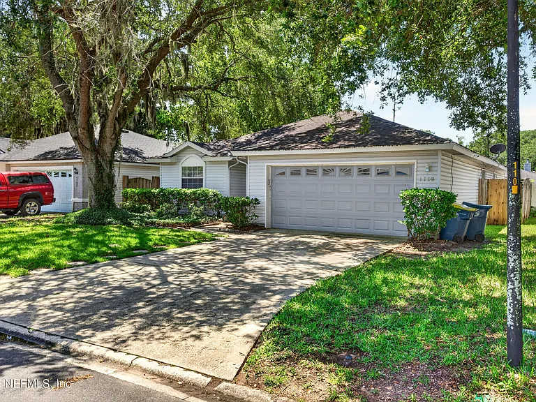 1108 Hidden Cove Cir S — Photo 3
