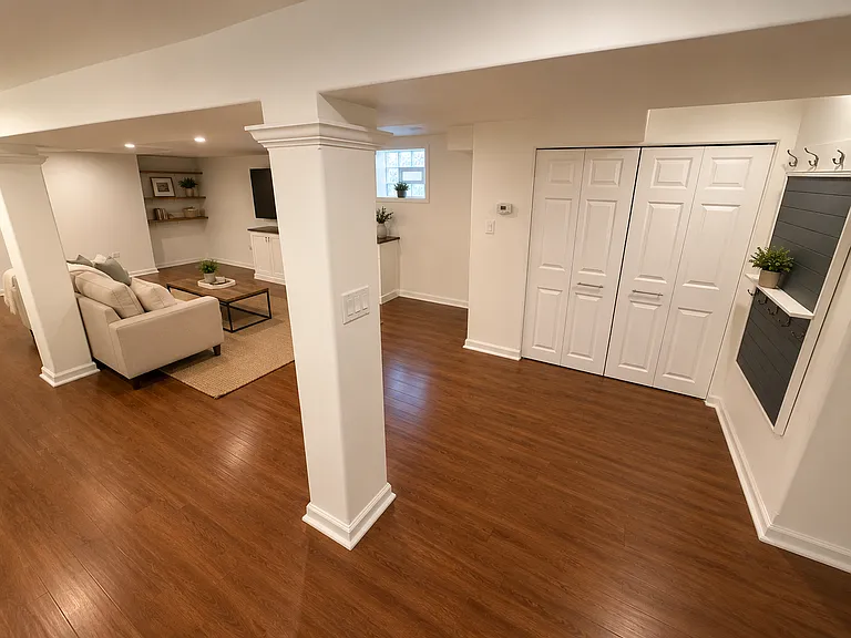 3528 N Neva Ave — Photo 11