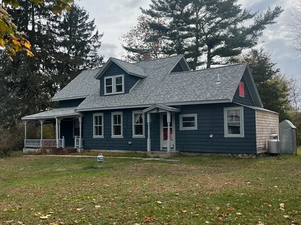 159 Tremont St, Carver, MA 02330