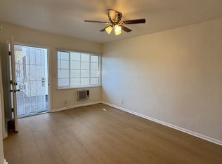 911 W Angeleno Ave APT 13, Burbank, CA 91506