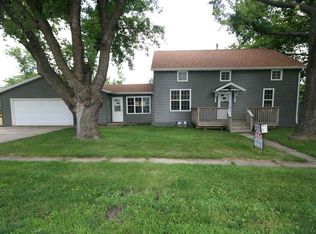 413 Q St, South Amana, IA 52334