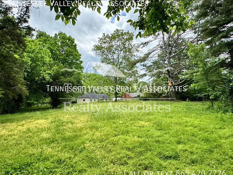 3919 Beverly Pl — Photo 16