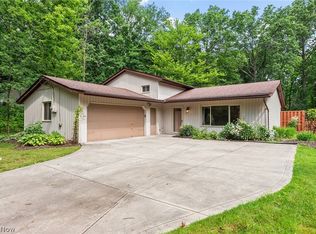 20142 Albion Rd, Strongsville, OH 44149