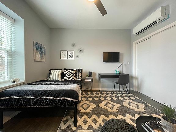 4th image of 5246 N Winthrop Ave #103