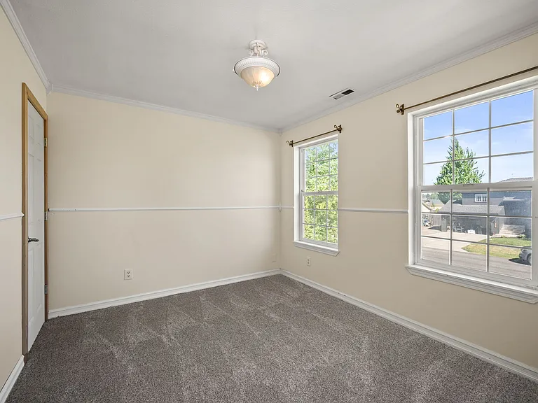 1140 W Starling Ave — Photo 23
