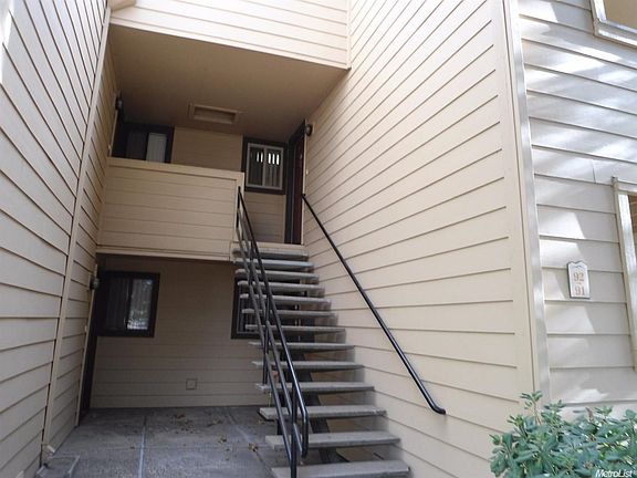 2nd image of 3715 Tallyho Dr APT 92