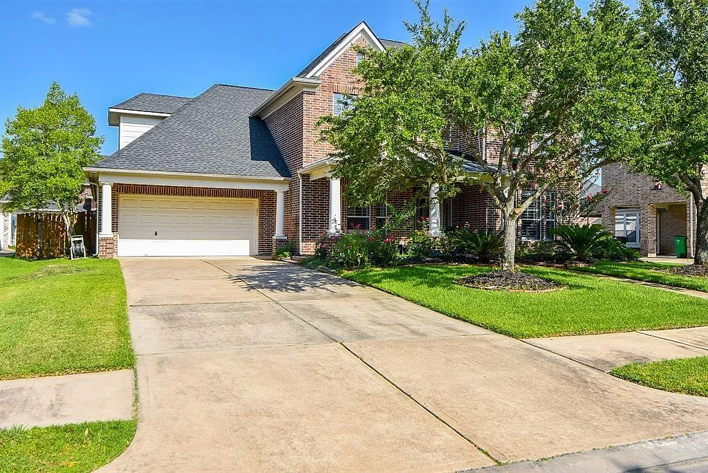 5 bed, 3.5 bath, 4330 sqft, $5,000 — Photo 3