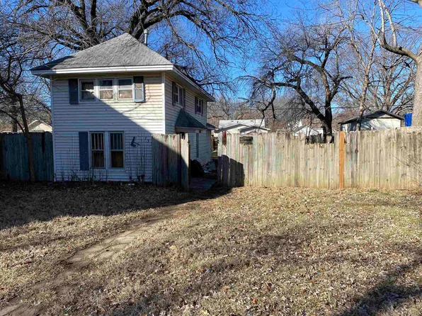 735 S Chautauqua Ave, Wichita, KS 67211