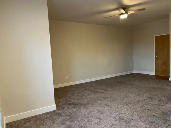 31Down, 3100-3108 N Downing St #B2, Denver, CO 80205