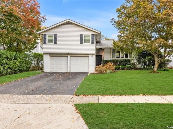 43 Sandy Hollow Road, Port Washington, NY 11050