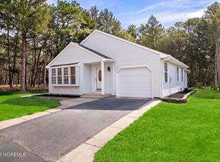 99 Sunset Rd #60, Manchester Township, NJ 08759