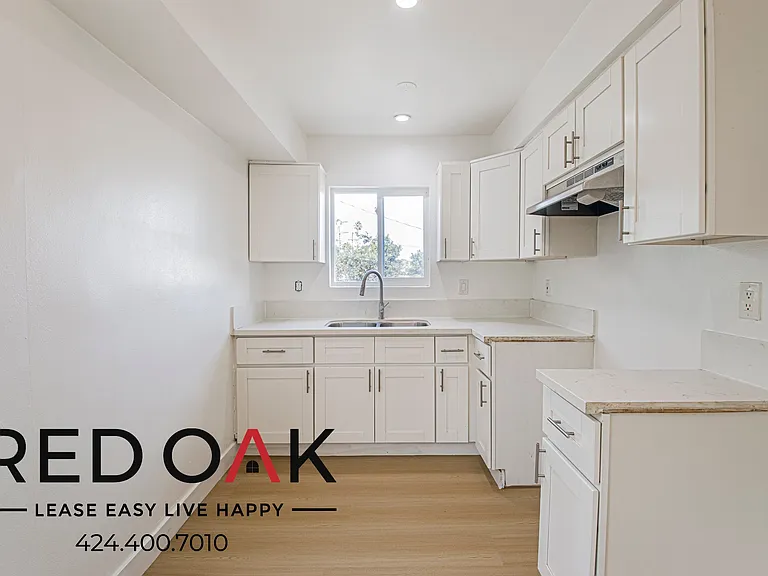 2177 W 25th St #10 — Photo 5
