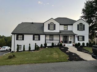 205 Persimmon Way, Forest, VA 24551