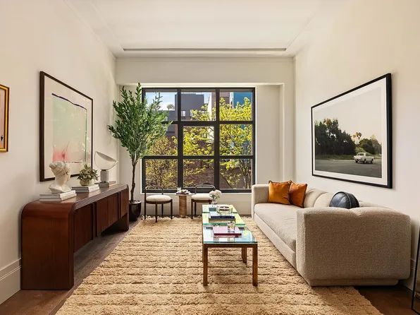 127 Kent Ave #2F, Brooklyn, NY 11249