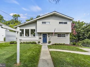 5903 Holland Rd, Rockville, MD 20851